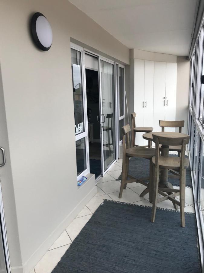 Modern Apartment Walking Distance To Main Beach Restaurants And Other Amenities Jeffreys Bay Zewnętrze zdjęcie